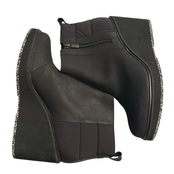 Tom’s Waterproof Black Wedge Ankle Leather/Nylon Boots(Size 8.5) - Picture 5 of 8